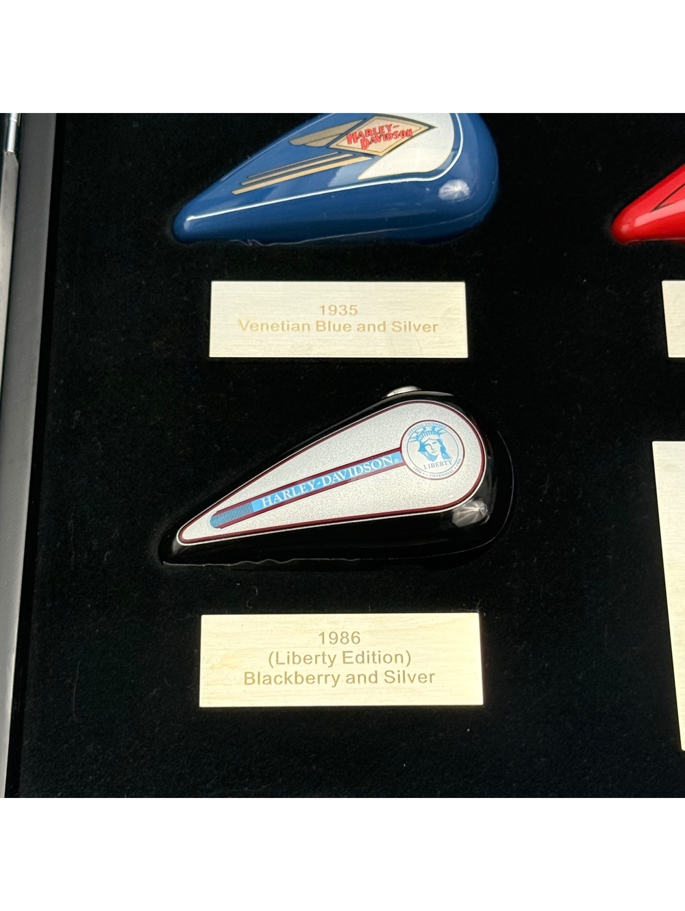 Harley-Davidson Miniature Tank Collection Display Case Multi-Color - Picture 12 of 15
